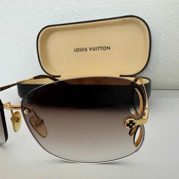 Louis Vuitton Sexy Sunglasses - Picture 4 of 15
